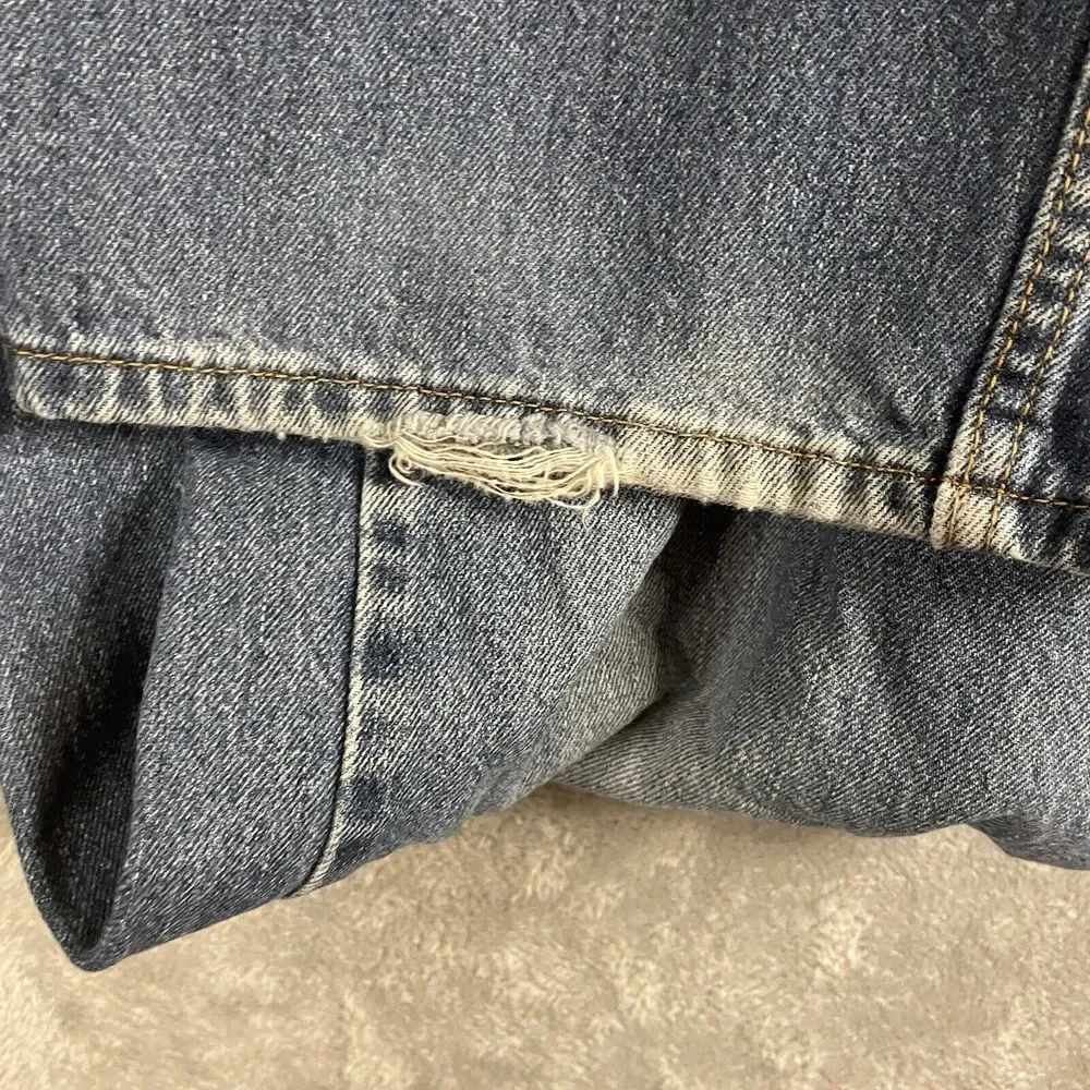 Levi's 505 Men's Regular Fit Jeans Size 42 x‎ 30 Medium Wash Blue Denim 5 Pocket